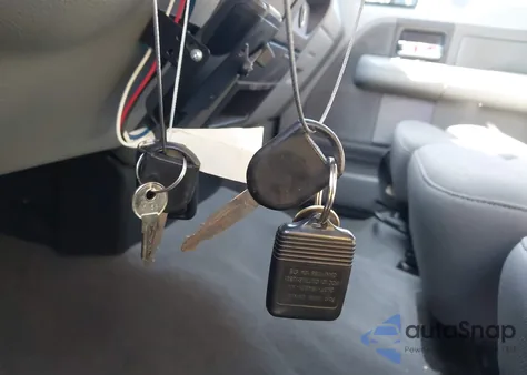 2004 Ford F-150 из США, поврежденный, VIN 1FTPX14584NC29167